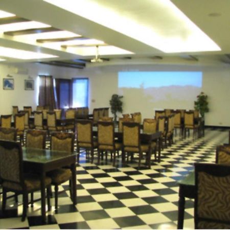 Shilton Hotel Mussoorie Exteriör bild